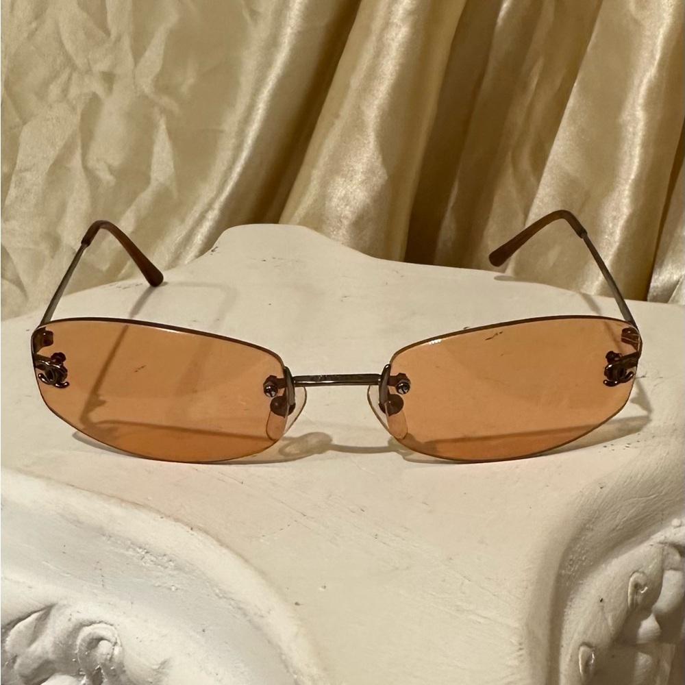 Chanel 4002 Rimless CC Vintage Y2K Sunglasses in Orange Hue - Picture 7 of 17